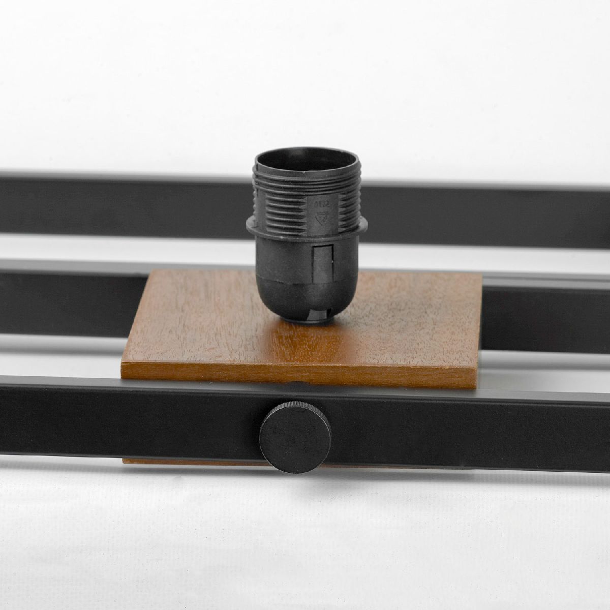 Торшер в скандинавском стиле Lussole Prairie LSP-0654