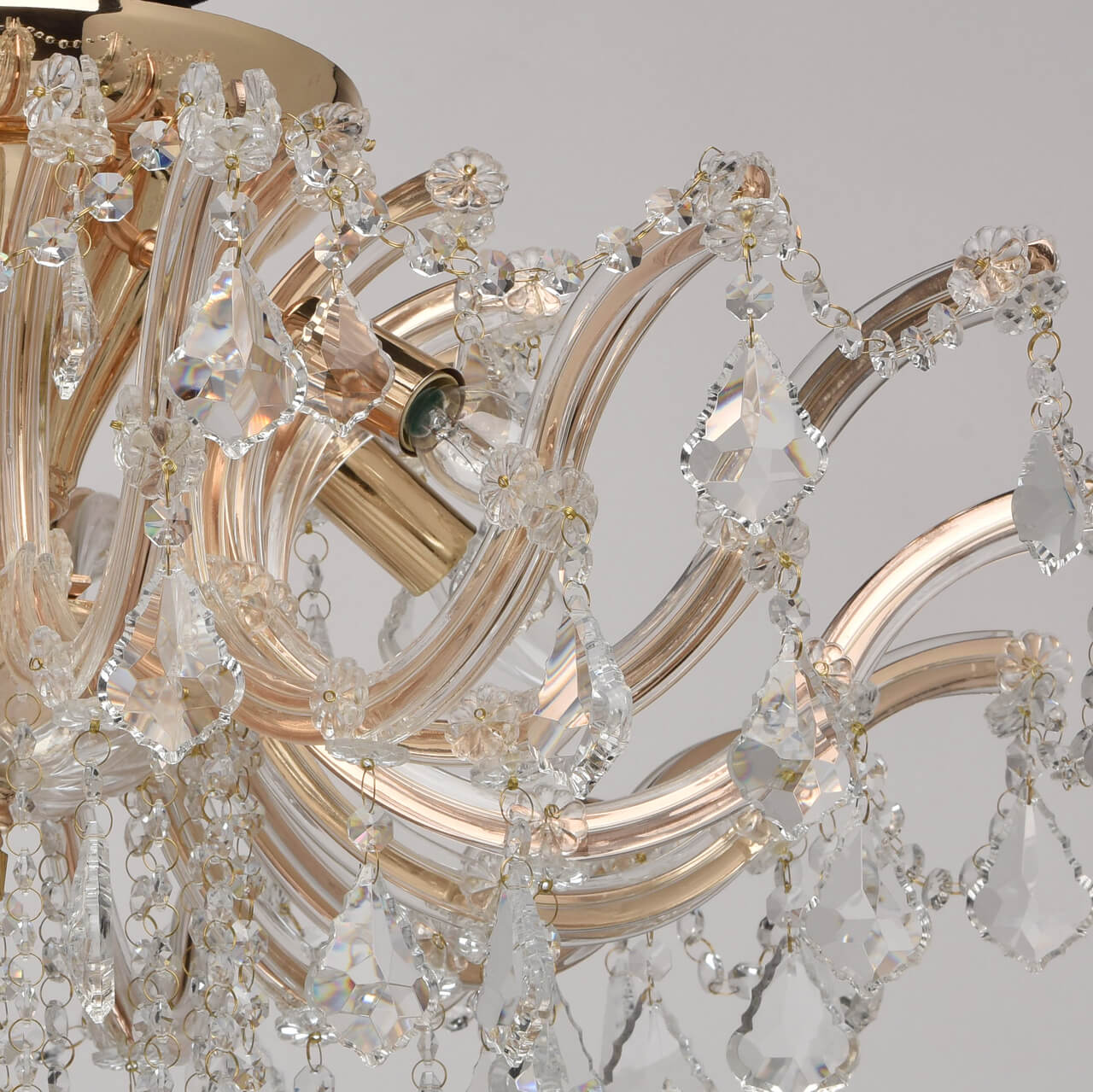 Потолочная люстра Chiaro Луиза 383010106 в Москве