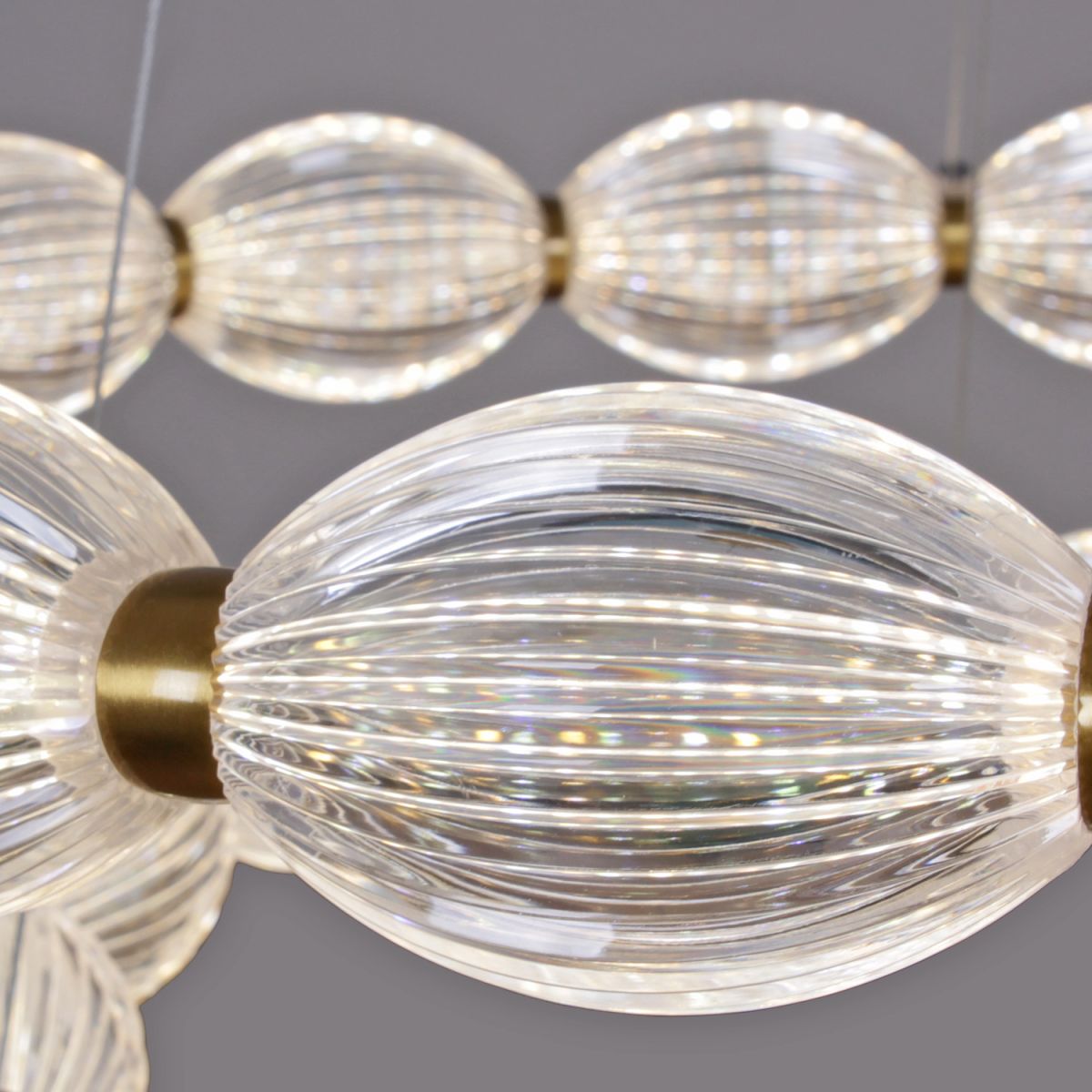 Подвесная люстра Reluce 41490-0.4-12+18