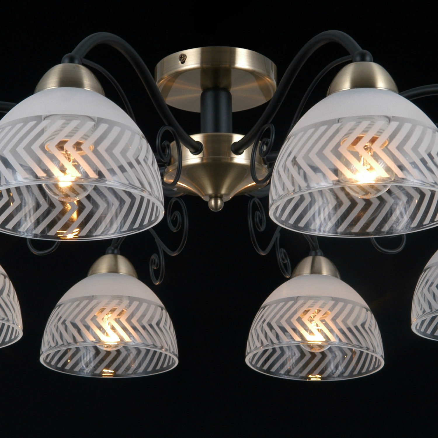 Люстра на штанге Illumico IL0435-8CSQ-79 AB BK