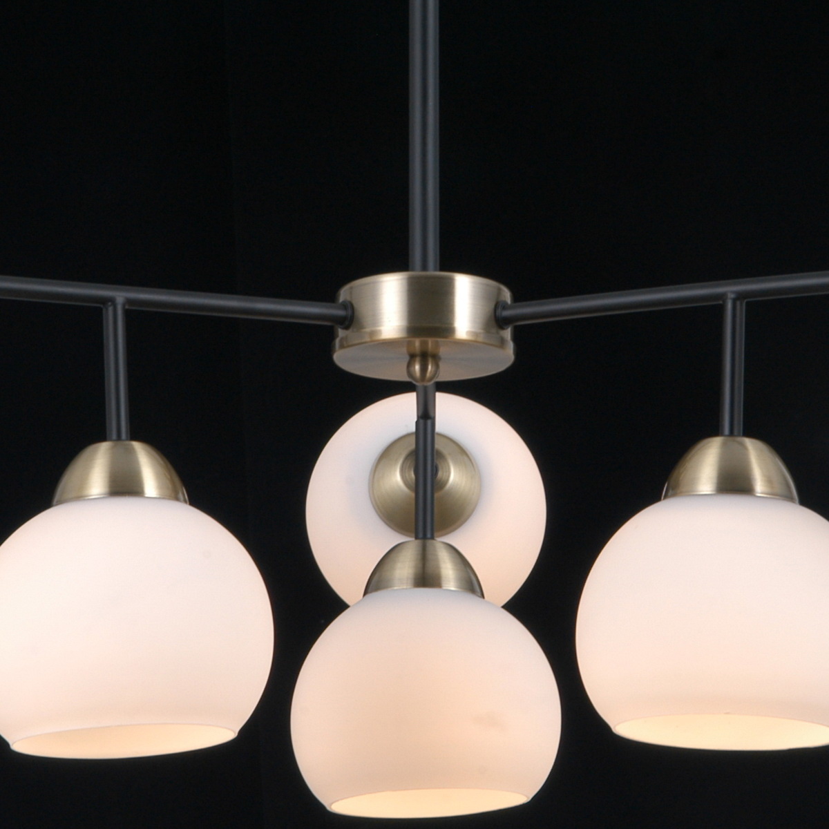 Люстра на штанге Illumico IL0440-6PSQ-79 AB BK