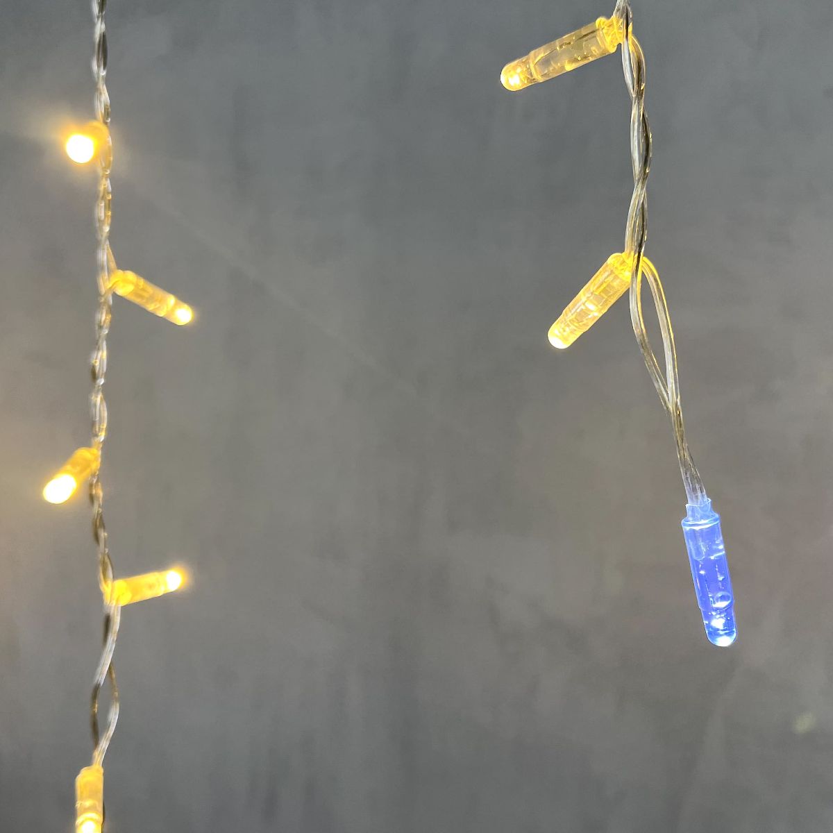 Гирлянда Бахрома с колпачком Laitcom (LTC) PIL189BLWCAP-10-2WW