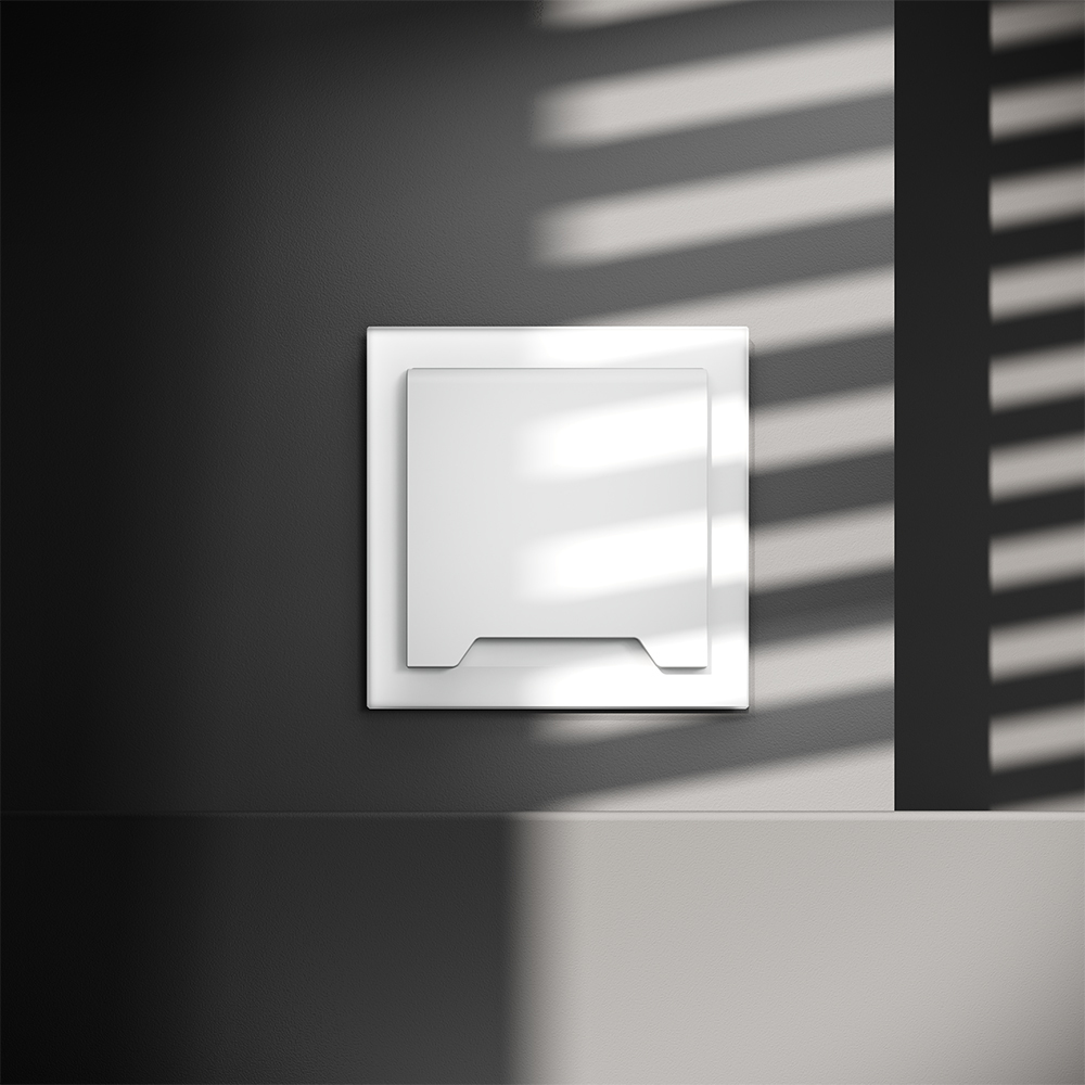 Розетка с защитными шторками и крышкой Voltum S70 VLS040302 (белый матовый)