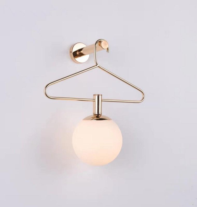 Современное бра в спальню в спальню Omnilux OML-85811-01