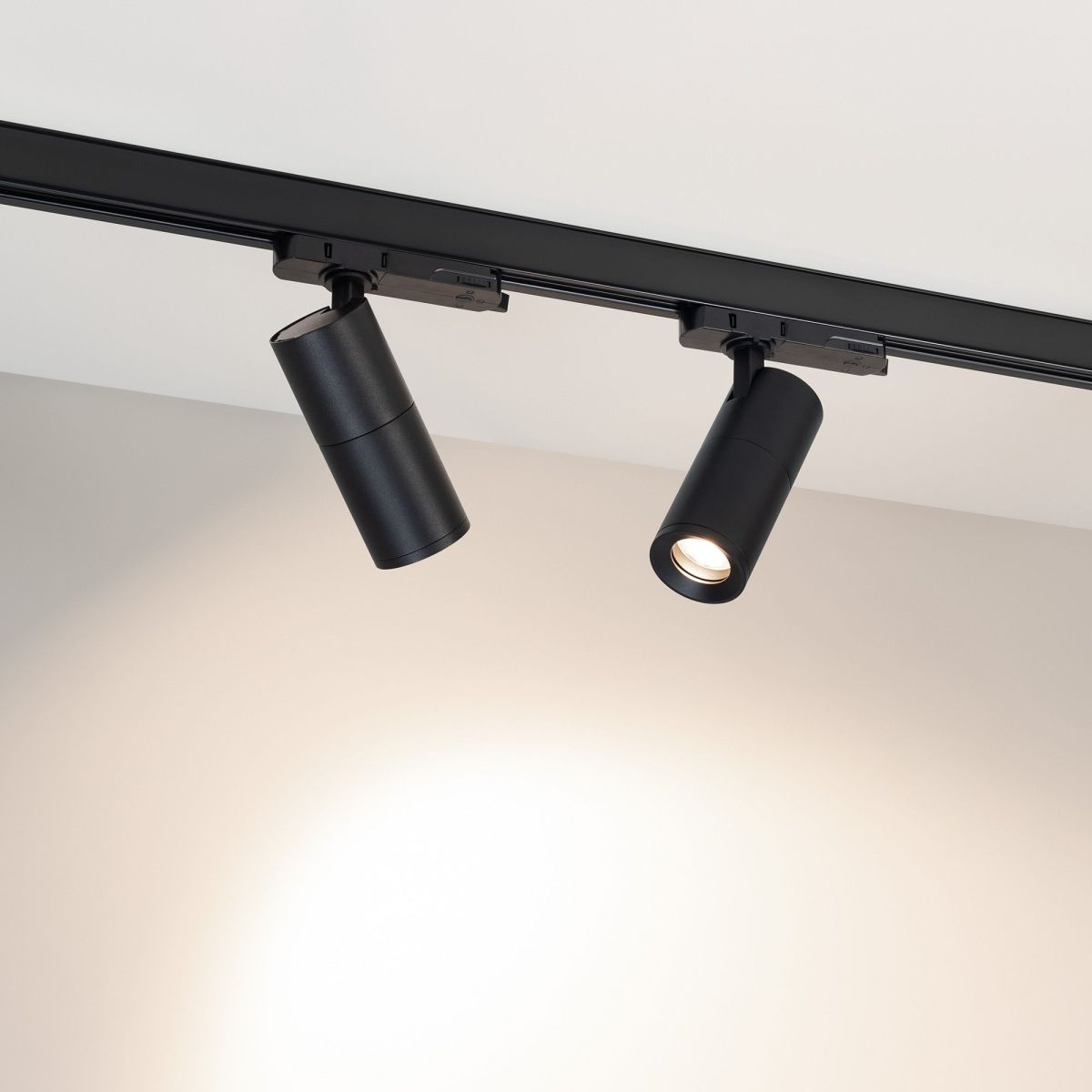 Трековый трехфазный светильник Arlight LGD-ARTEMIS-TRACK-4TR-R55-12W Day4000 (BK, 8-80 deg, 230V, DALI) 057691