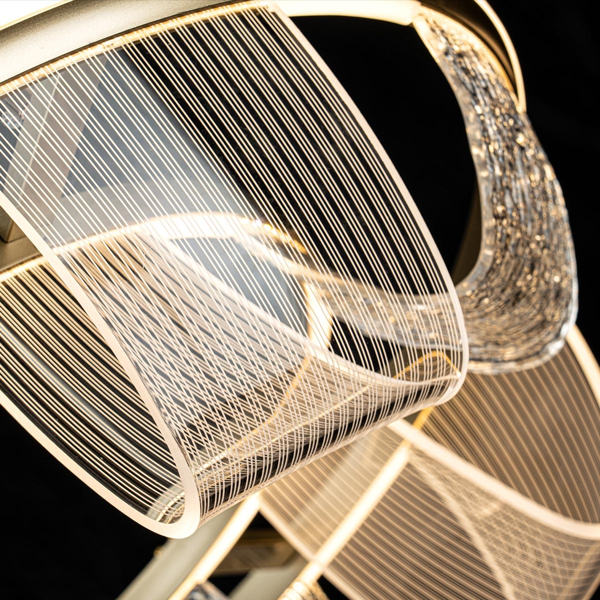 Подвесная люстра LED4U L7706-630 GD