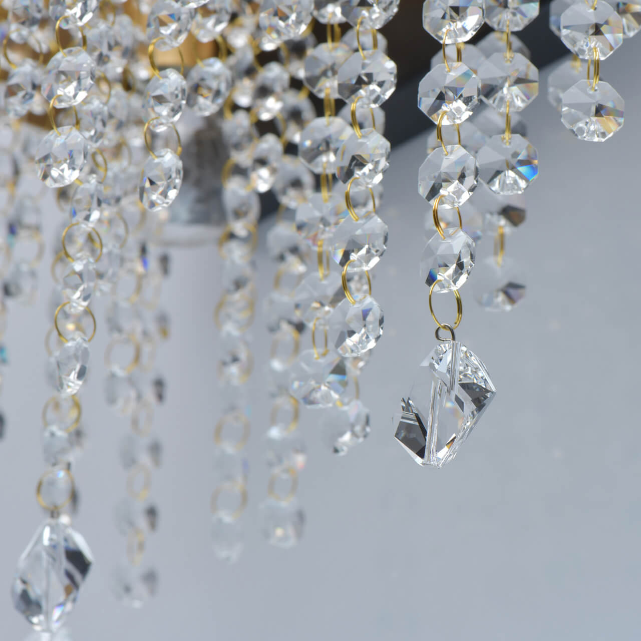 Настенный светильник Chiaro Кармен 394020903