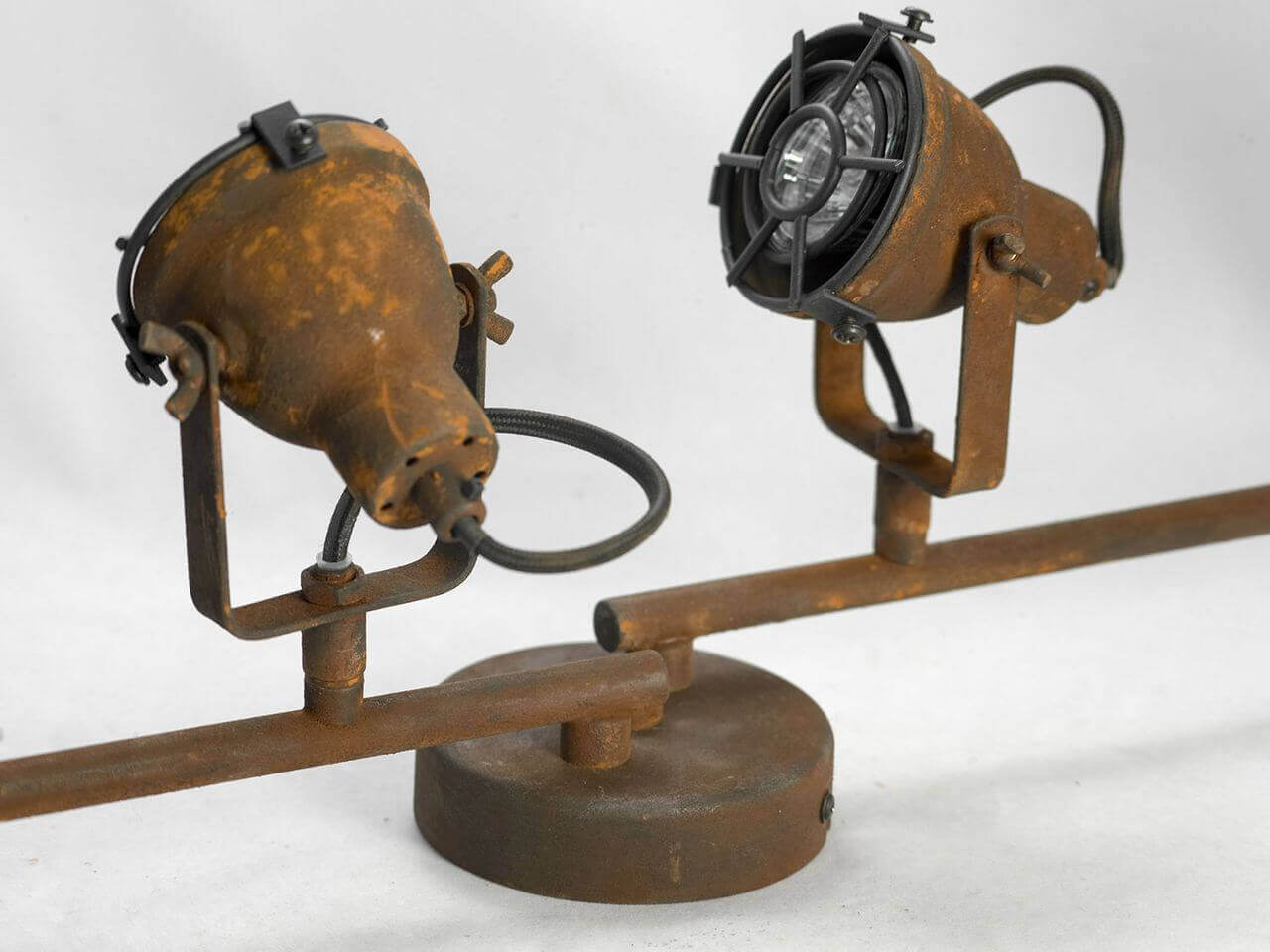 Cпот на штанге Lussole Loft Sindy GRLSP-9803