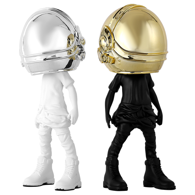 Статуэтка ArtHomeDecor Star traveler 6839 GD BK