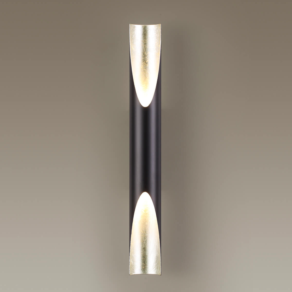 Настенный светодиодный светильник Odeon Light Whitney 3816/16WS