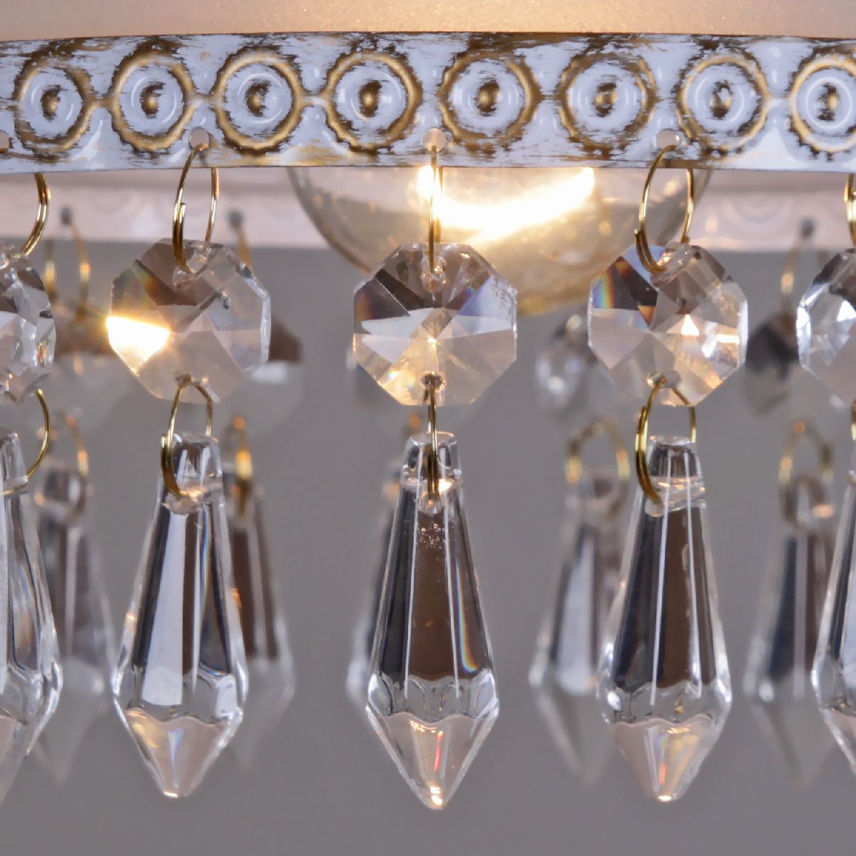 Подвесная люстра Reluce 74397-0.4-03