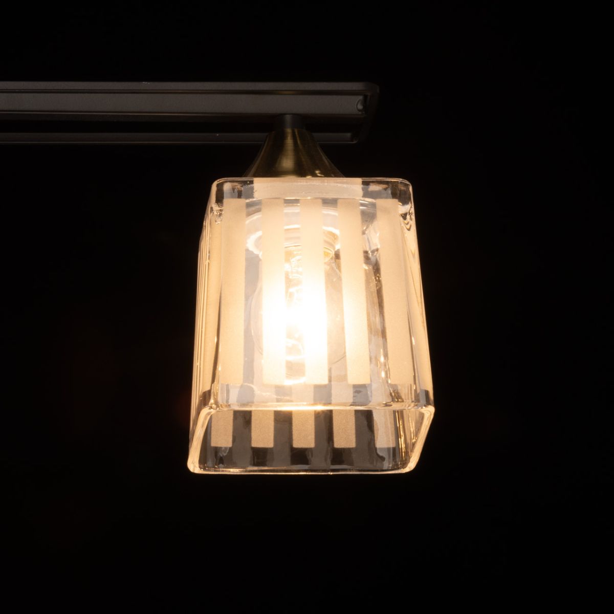 Потолочный светильник De Markt City Тетро 118010102