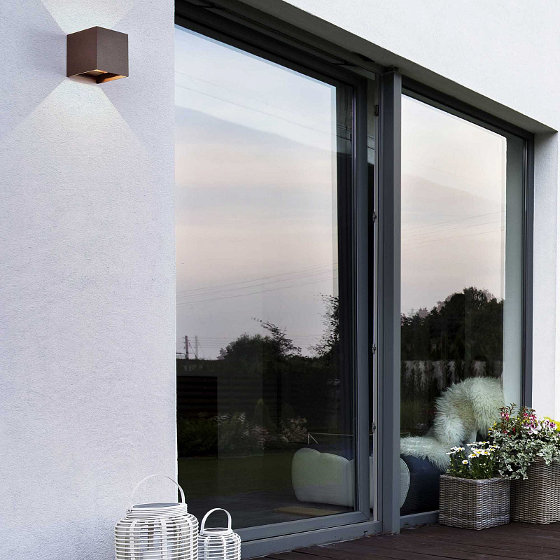 Настенный уличный светильник Mantra Davos 7650