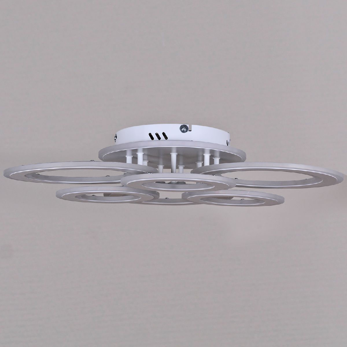 Потолочная люстра Reluce 20535-0.3-3+3+1 WT