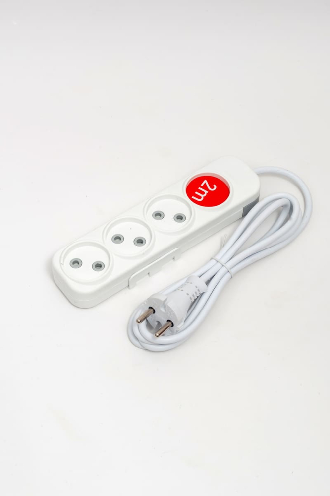 Удлинитель 4вх с защитными шторками ELBI Myra 527-010202-450