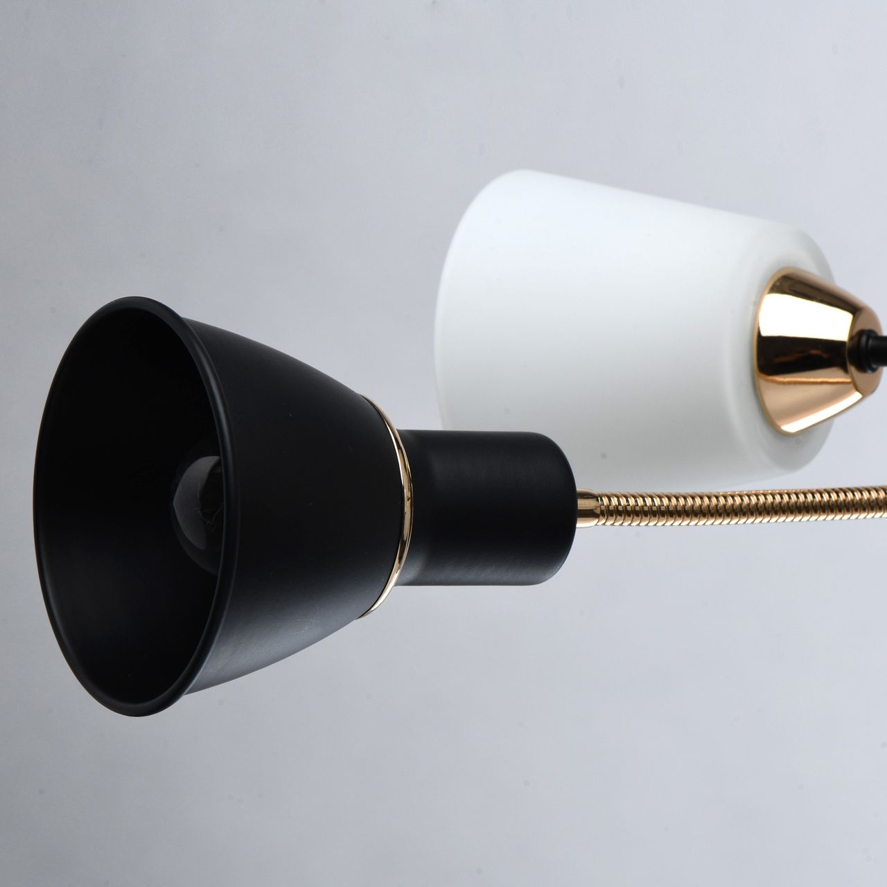 Потолочная люстра De Markt Риббон 718010506 в Москве