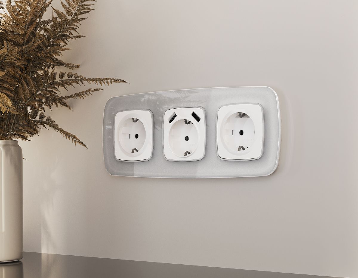 Рамка четырехместная Ambrella Volt Radian OF320404