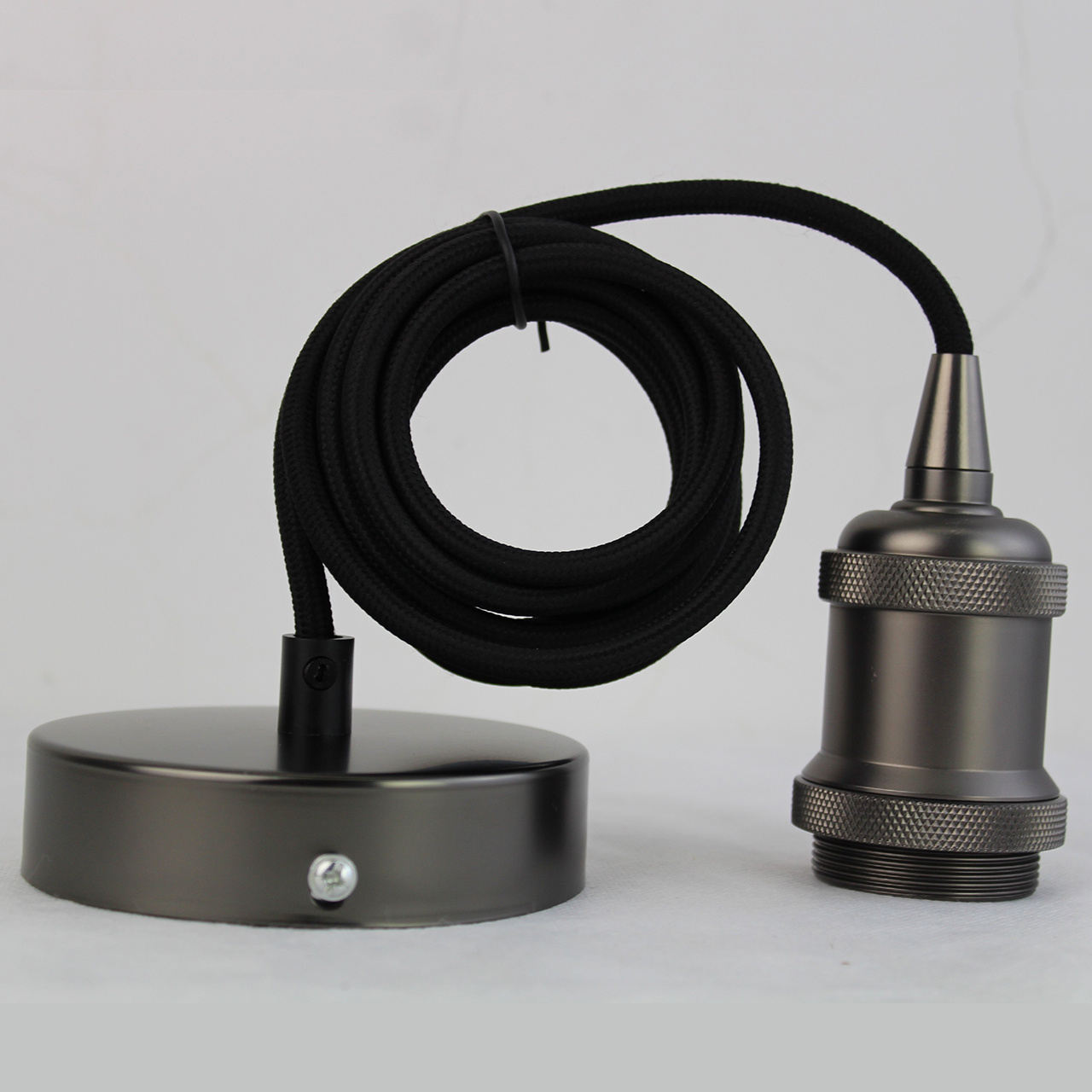 Ретро патрон с подвесом E27 Черный Sun Lumen 056-595