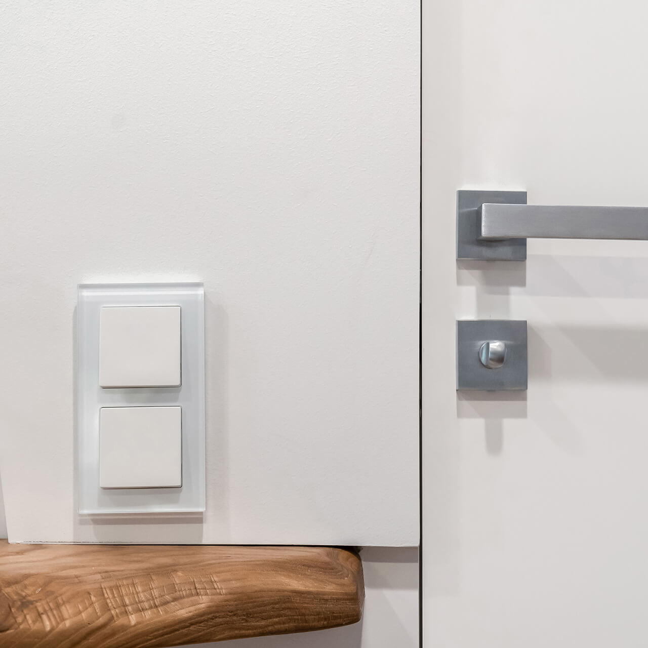 Выключатель одноклавишный Werkel белый W1110001 4690389154973 в Москве