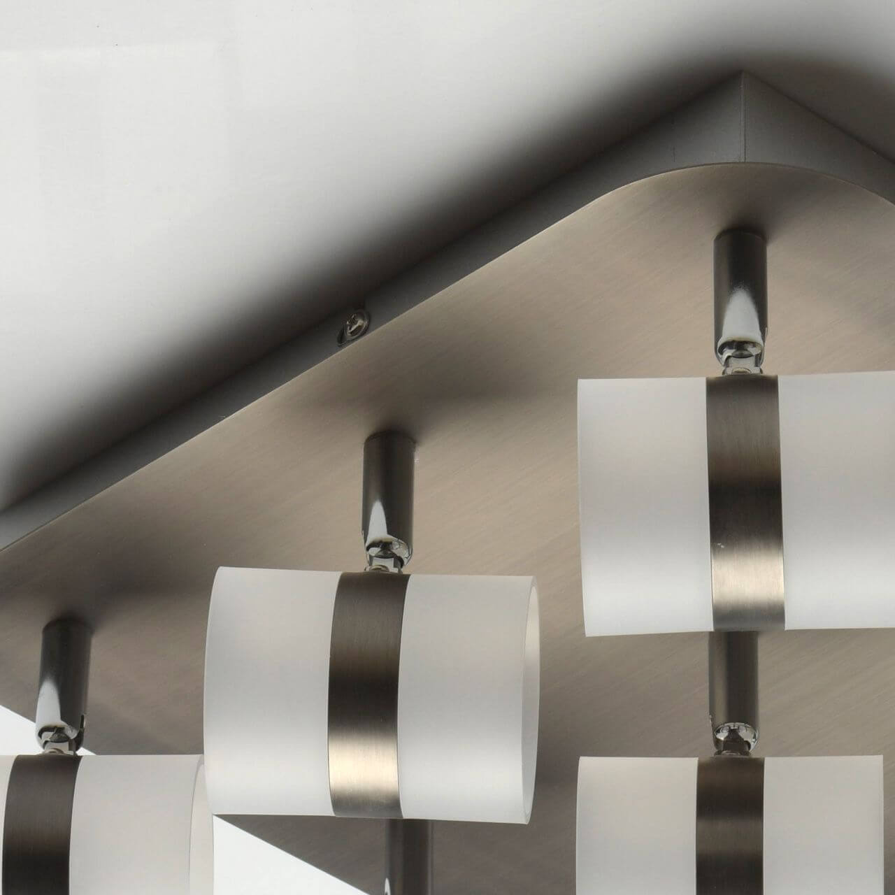 Светодиодный спот De Markt Этингер 2 704011009