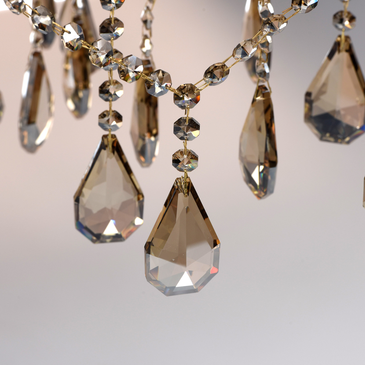 Подвесная люстра Chiaro Одетта 405010316 в Москве