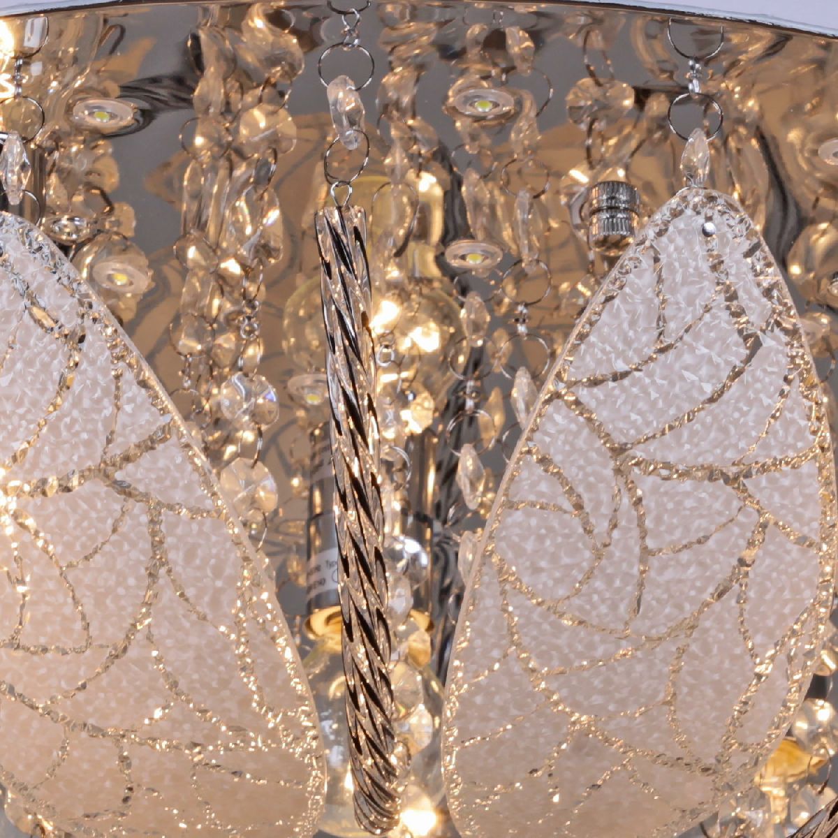 Потолочная люстра Reluce 55727-0.3-05