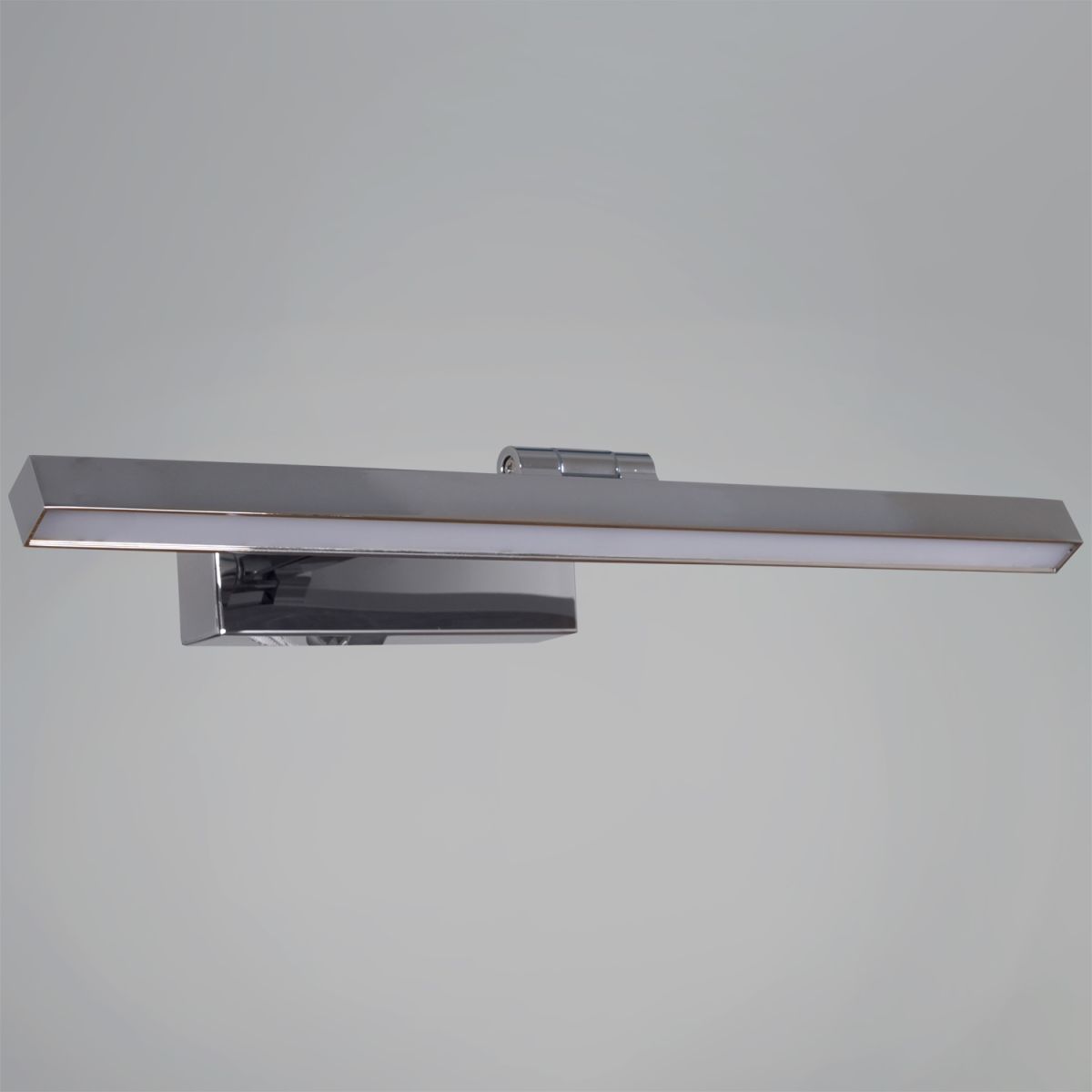 Подсветка для зеркал Reluce 17520-0.2-400