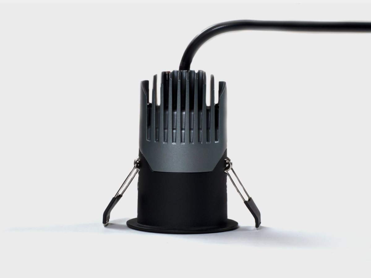 Встраиваемый светильник SWG RC-D52-7-BL-WW65 00-00038543