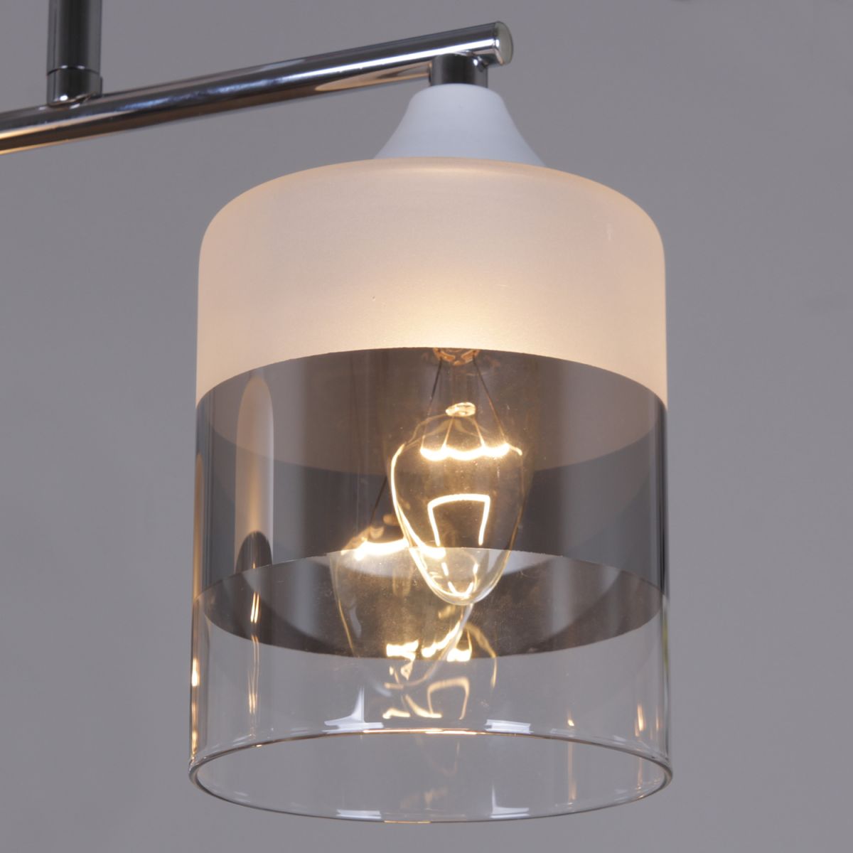 Потолочная люстра Reluce 06916-0.3-05 WH+CR