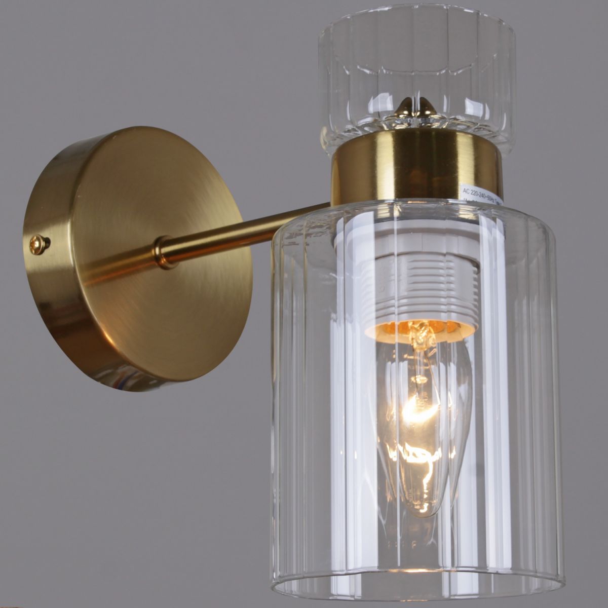 Бра Reluce 05570-0.2-01