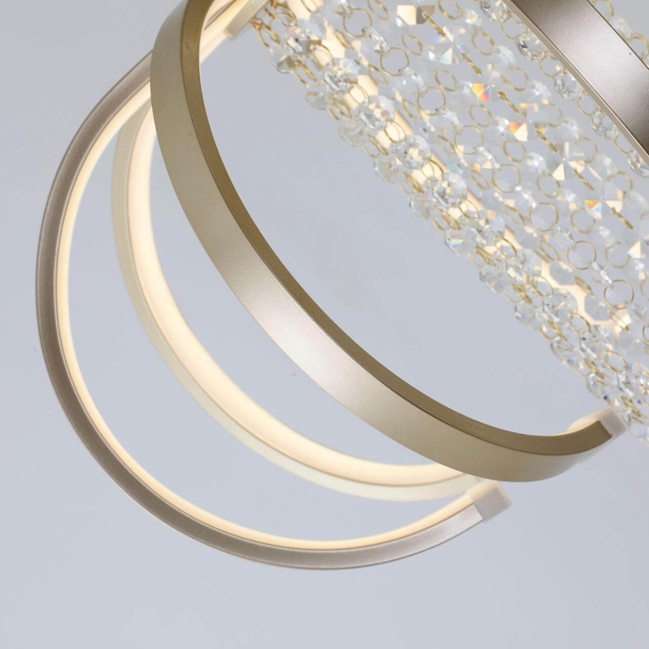 Подвесной светодиодный светильник Favourite Evolve 2530-8P