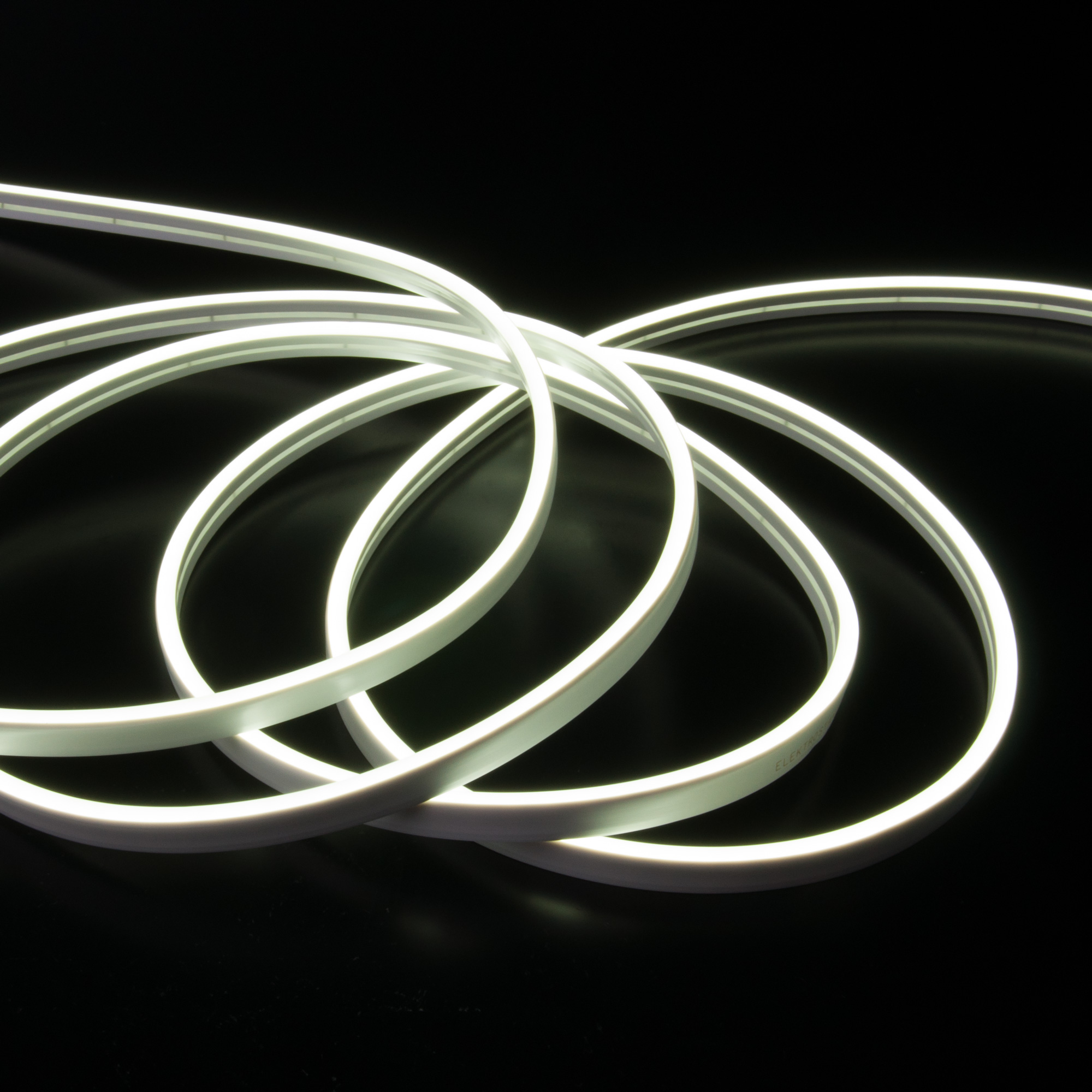 Гибкий неон Elektrostandard 24V 10W 120Led 2835 IP65 холодный белый 5м 4690389176128