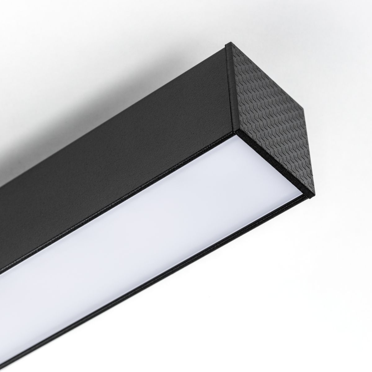 Трековый однофазный светильники Lightstar Lilla 202147