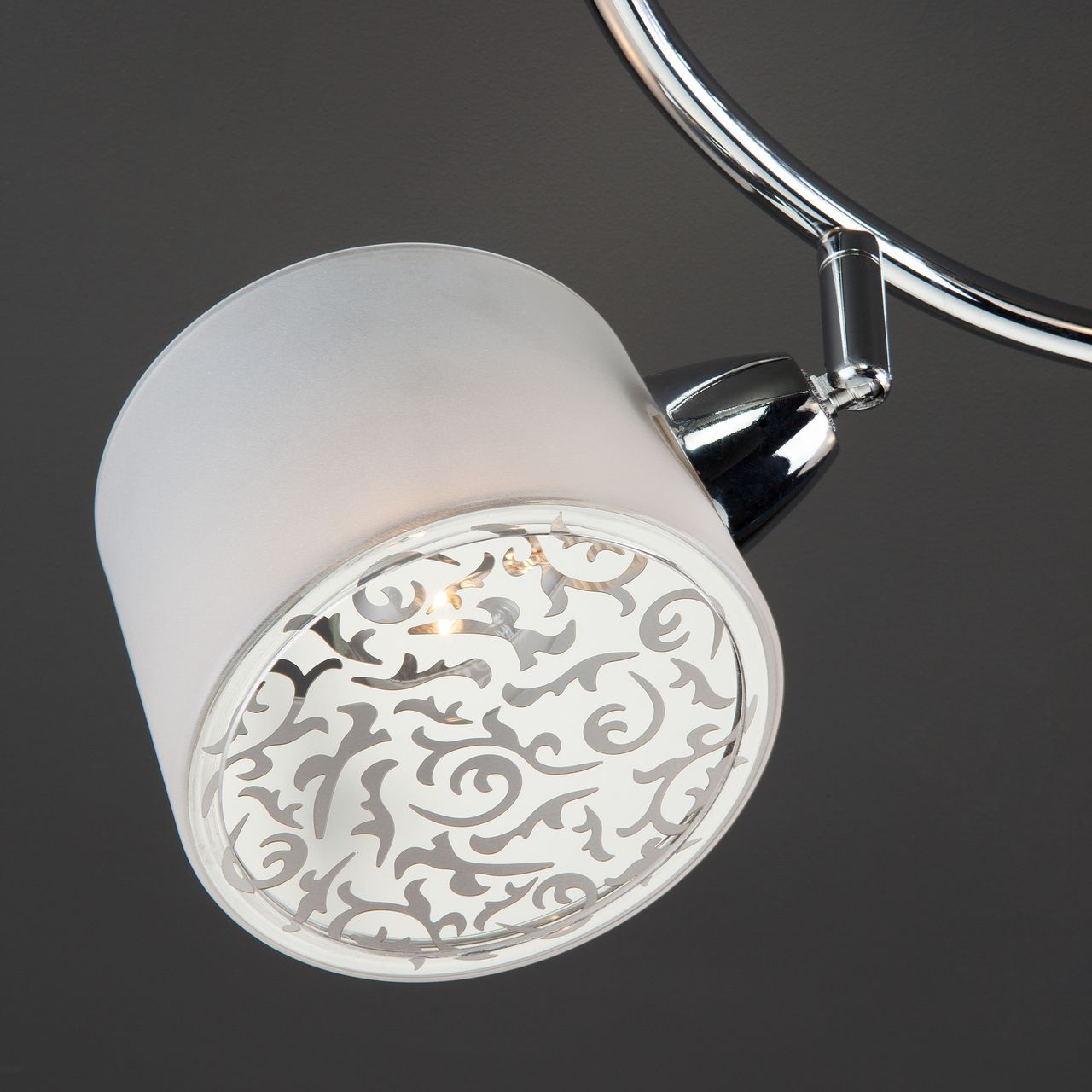 Потолочная люстра Eurosvet Areta 70088/8 хром