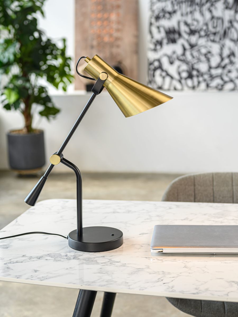 Настольная лампа ARTSTYLE HT-706AB