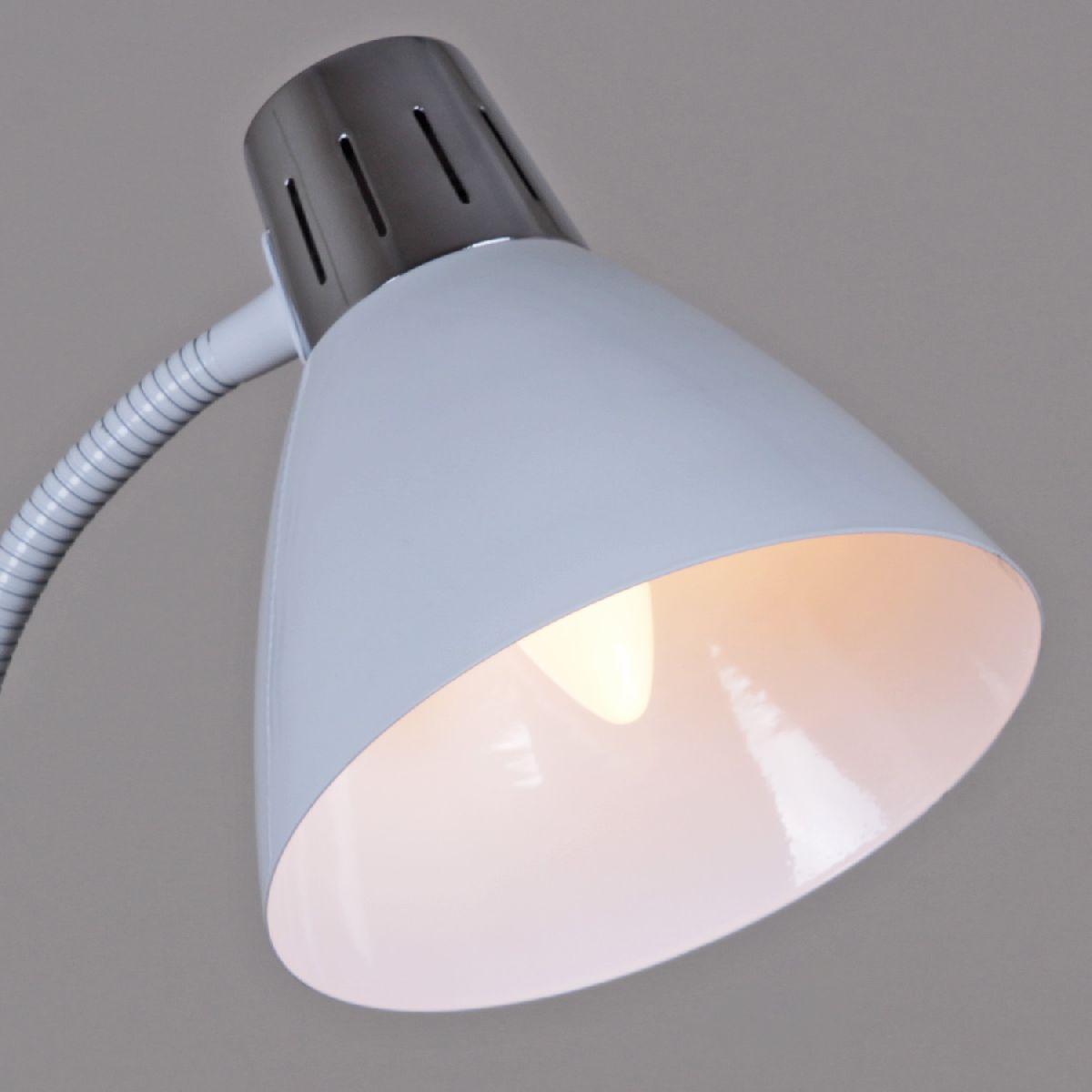 Торшер Reluce 03041-0.6-01 WH