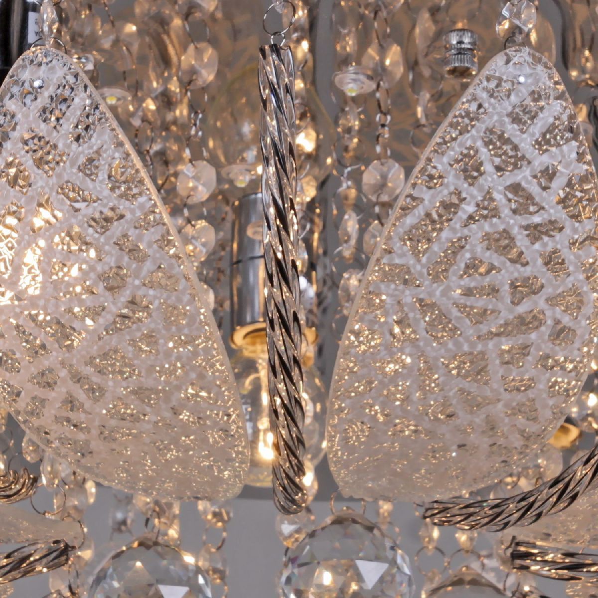 Потолочная люстра Reluce 55729-0.3-05