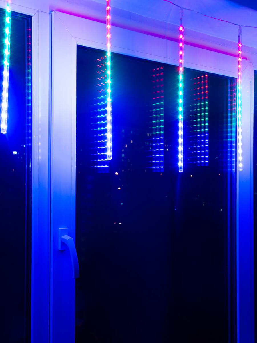 Уличная светодиодная гирлянда (11122) Uniel занавес Падающие звезды 220V разноцветный ULD-E2405-240/DTK MULTI IP44 METEOR