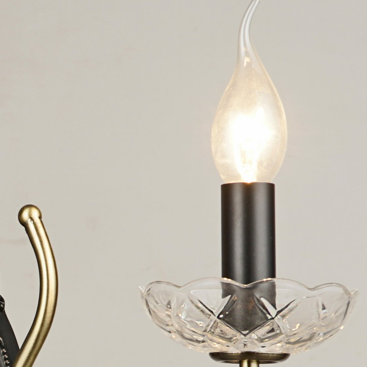 Бра Reluce 03805-0.2-01 AB+BK