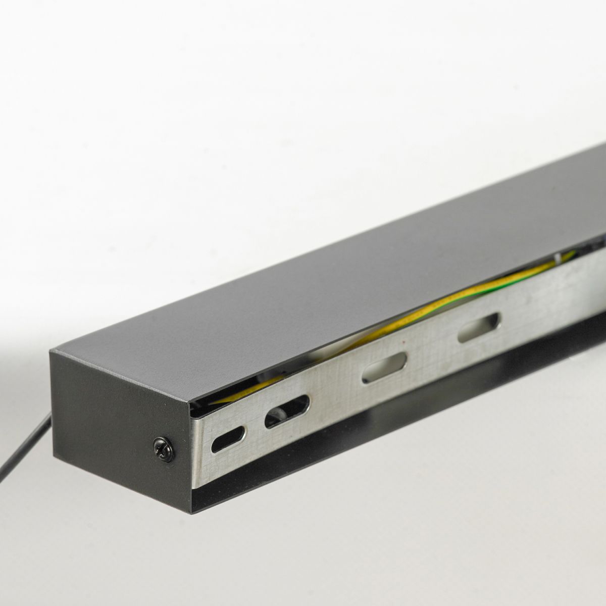 Линейно-подвесной светильник Lussole Bradford LSP-7453