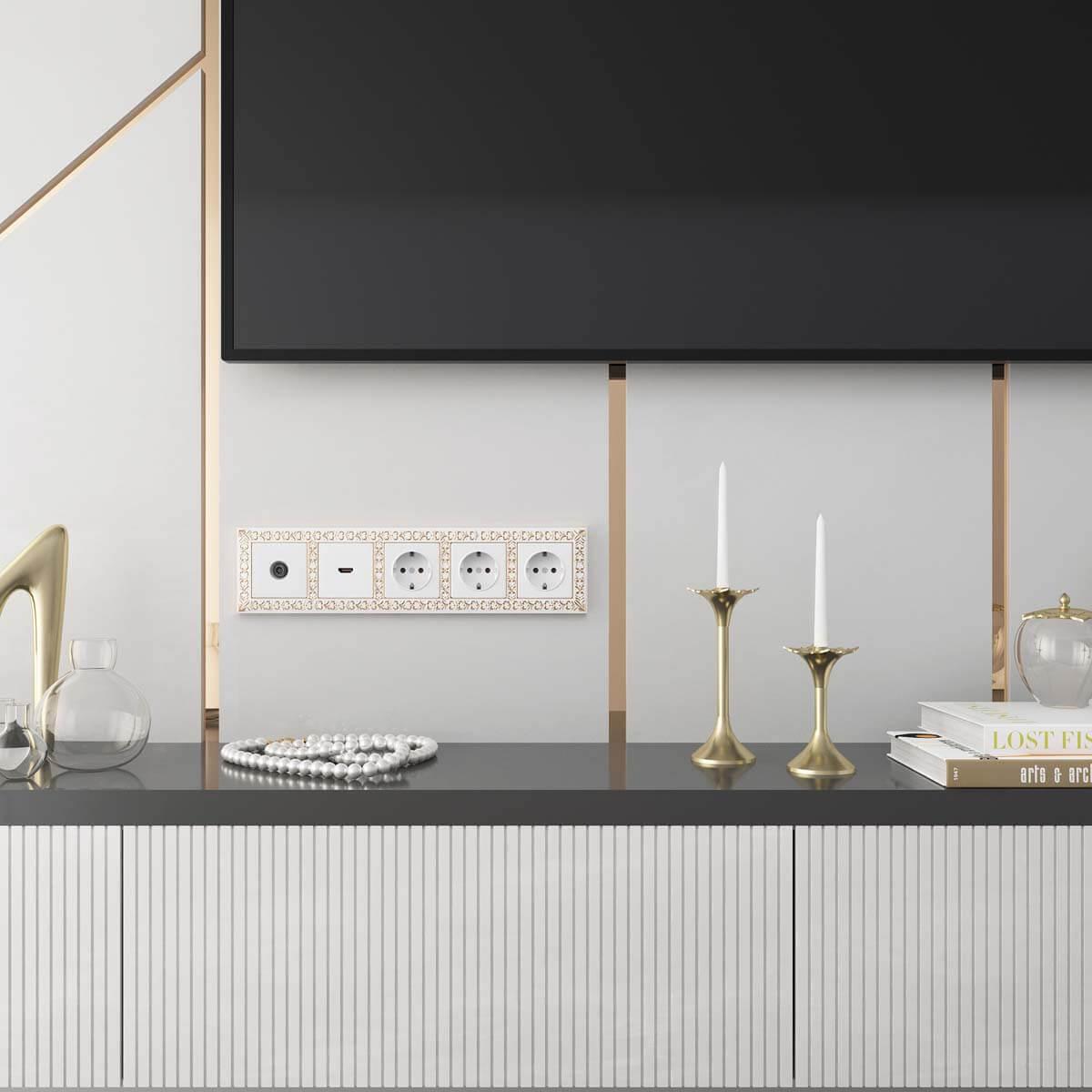 Рамка Werkel Antik на 5 постов белое золото W0051523 4690389158292