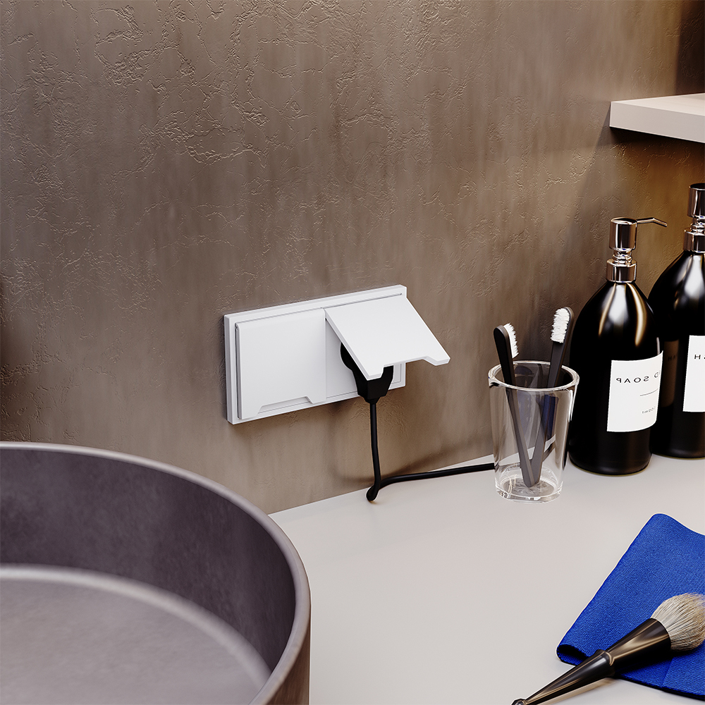 Розетка с защитными шторками и крышкой Voltum S70 VLS040302 (белый матовый)