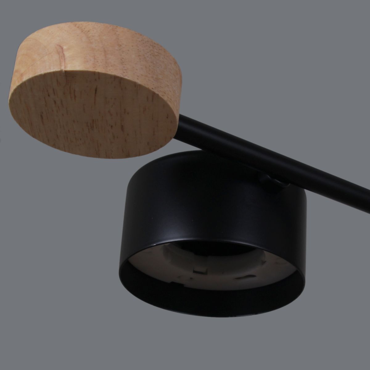 Люстра на штанге Reluce 03751-0.3-10 BK+WOOD GX53