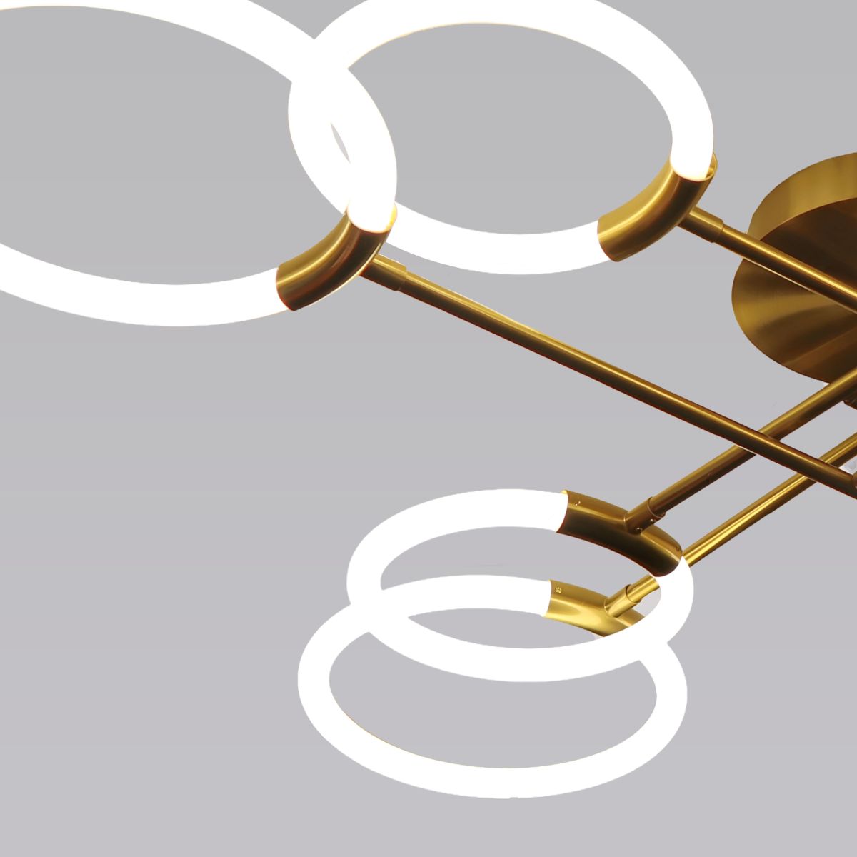 Потолочная люстра Alfa Light F3224-128