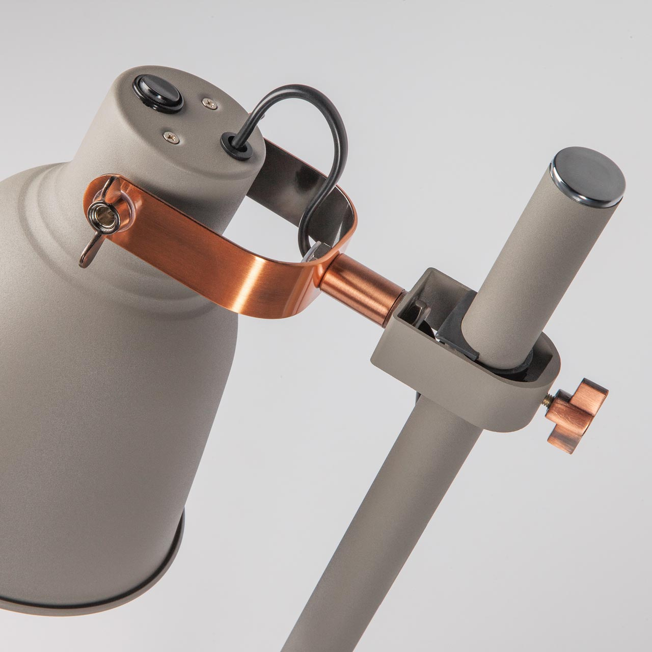 Настольная лампа Eurosvet Projector 01031/1 серый