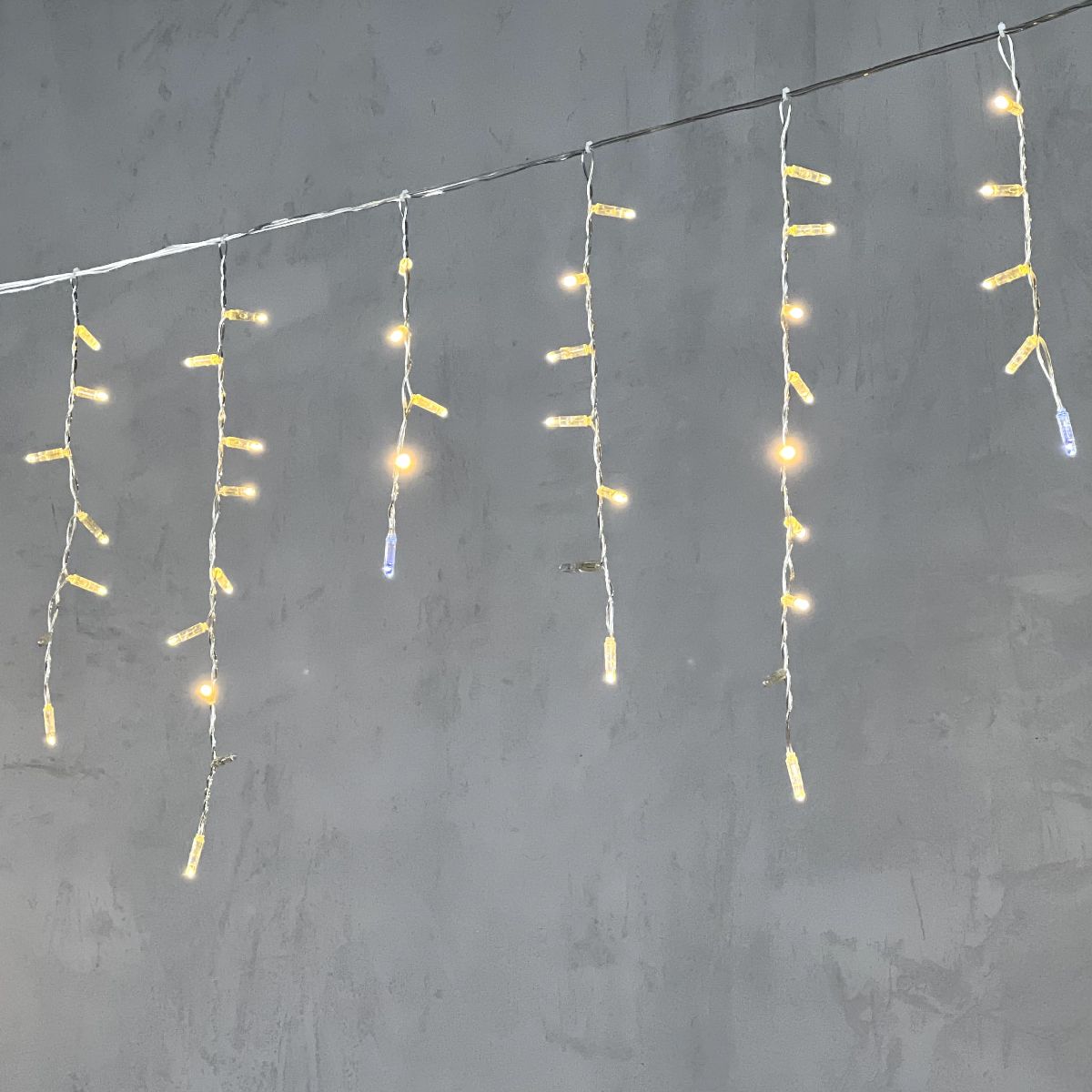 Гирлянда Бахрома с колпачком Laitcom (LTC) PIL189BLWCAP-10-2WW