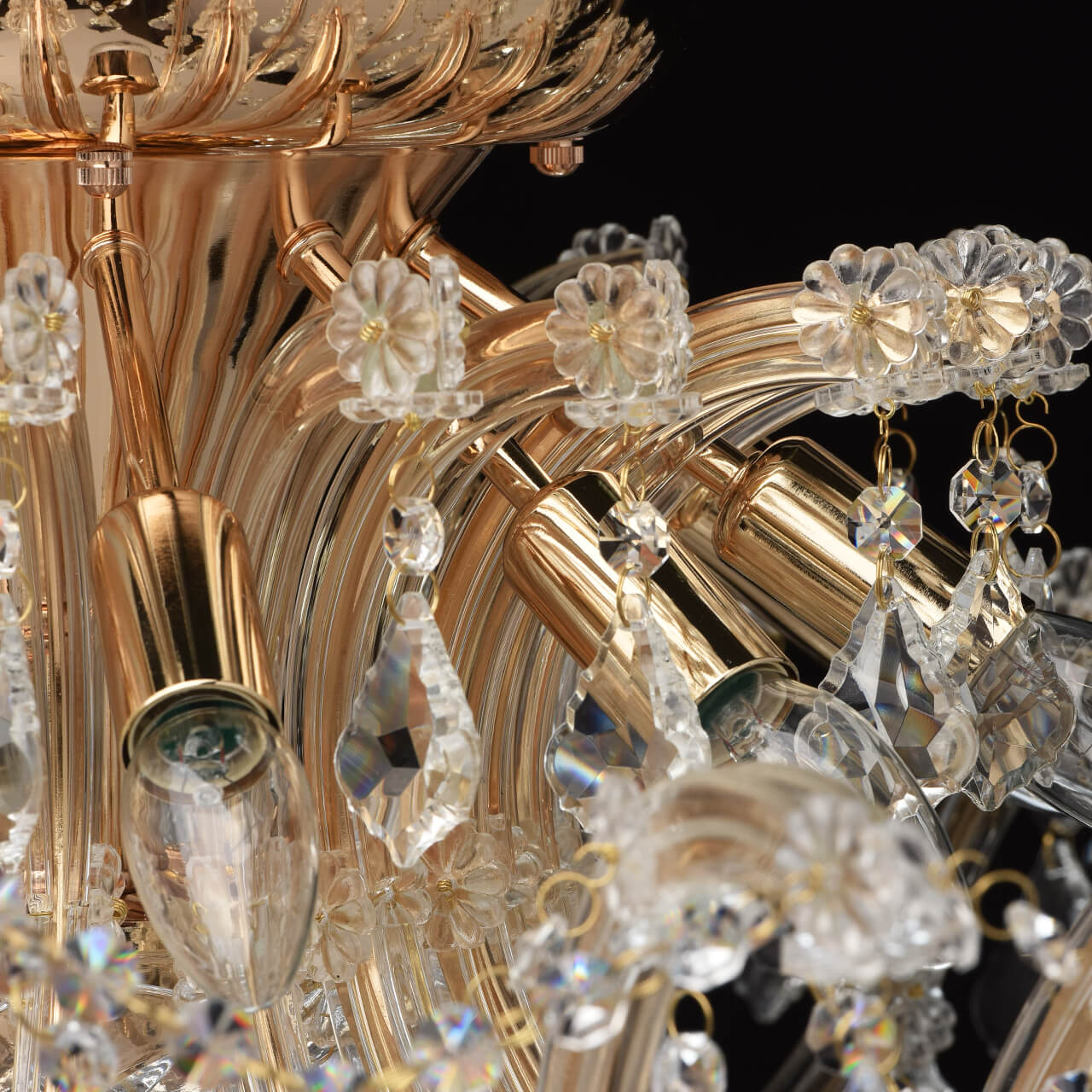 Потолочная люстра Chiaro Луиза 383010210 в Москве