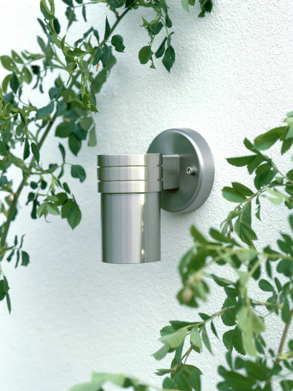 Уличный настенный светильник Brilliant Midi G47181/82