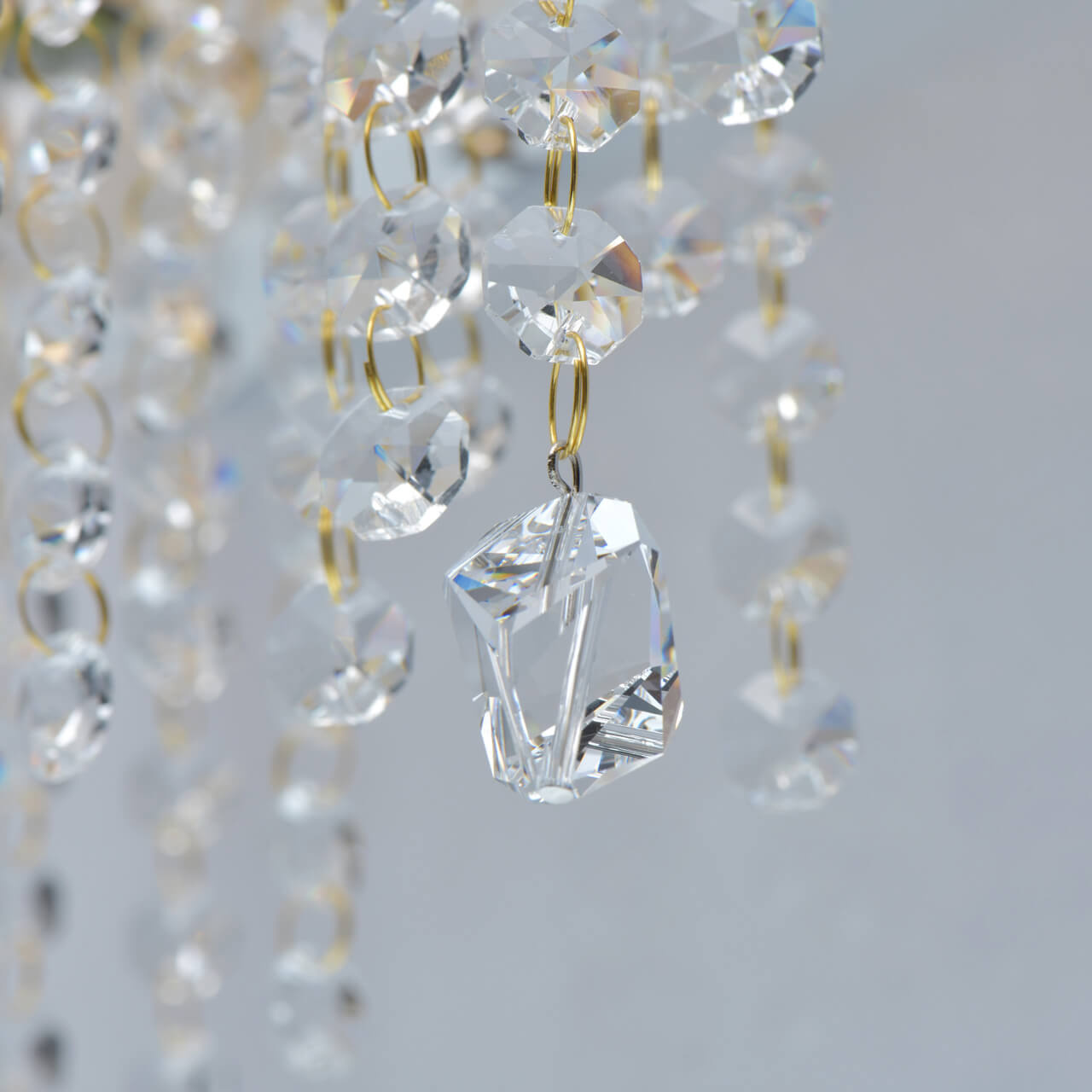 Настенный светильник Chiaro Кармен 394021103