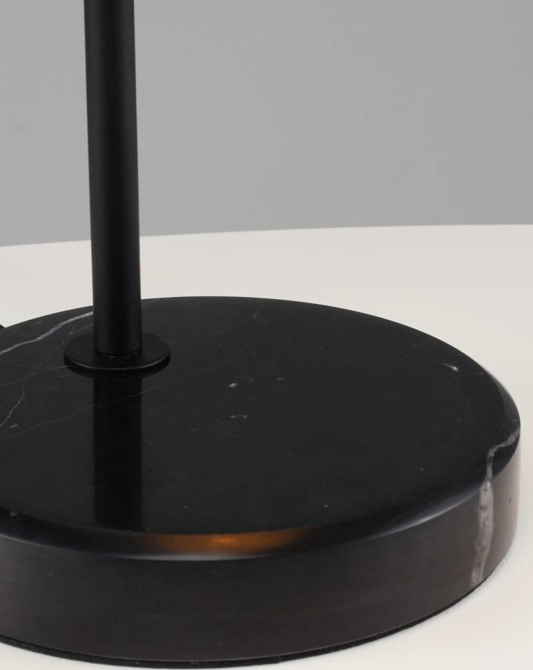 Настольная лампа Moderli Omaha V11594-1T